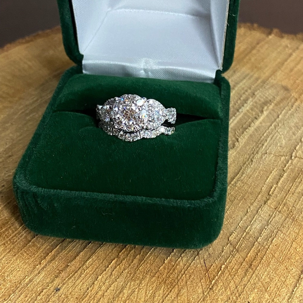 *SOLD*14k white gold diamond wedding set